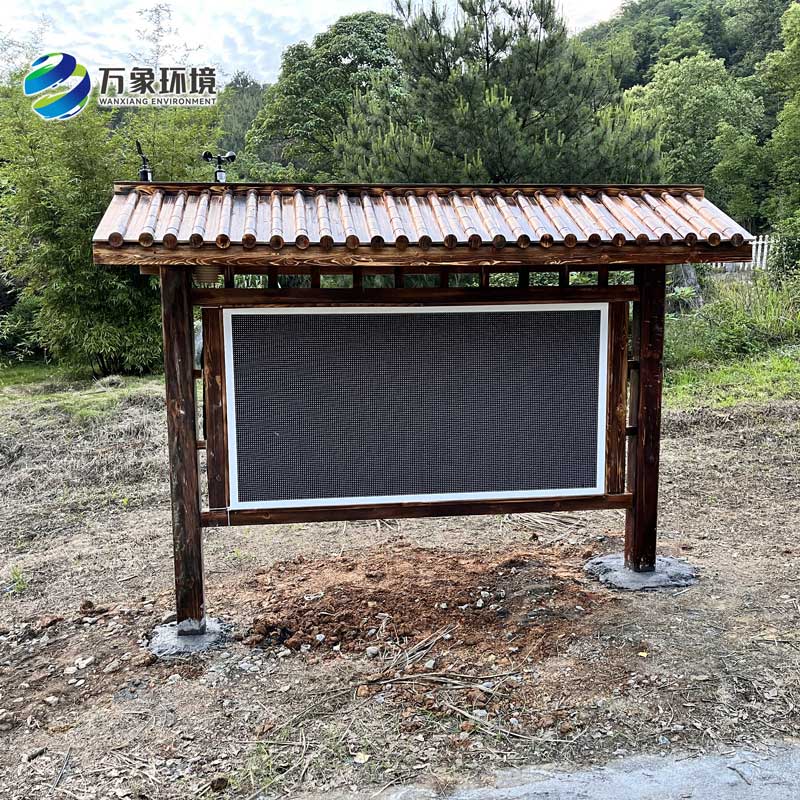 防腐木款負氧離子監(jiān)測站——自然與科技的結(jié)合
